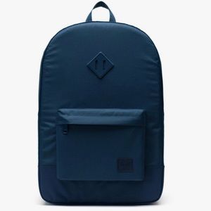 new BLACK Herschel Heritage light weight backpack